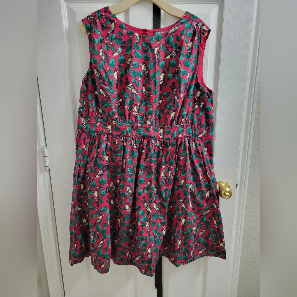 Emilyand Fin - Sleeveless dress with pockets